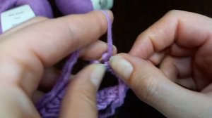 Женская шапка резинкой 2×2 с отворотом