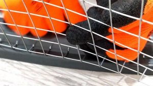 Посмотрите как сделать крысам клетку из сетки и лотка! Дешево и быстро!