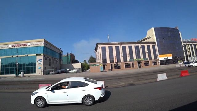 Караганда | с моста на Бухар-Жырау до рынка Шыгыс на автобусе №43 маршрута летом 2021 года - пробка