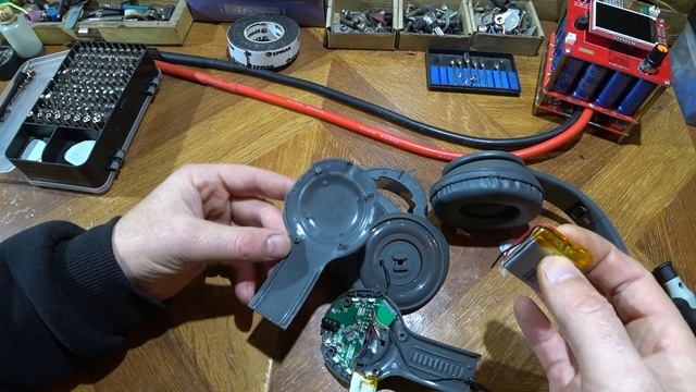 КАК, УВЕЛИЧИТЬ ВРЕМЯ РАБОТЫ bluetooth БЛЮТУЗ НАУШНИКОВ. смотреть онлайн