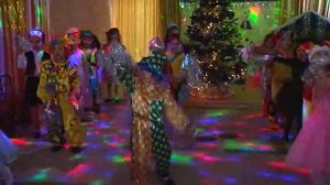 Танец "Дед Мороз всю ночь колдовал". Новогодний утренник - 2017. г. Барнаул, д/с 188, гр.1