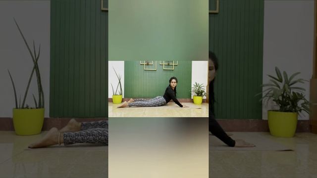 Cobra Pose Variations?♀️? || भुजंगासन || YogJyoti || #Shorts #Bhujangasana #Yoga #YogJyoti