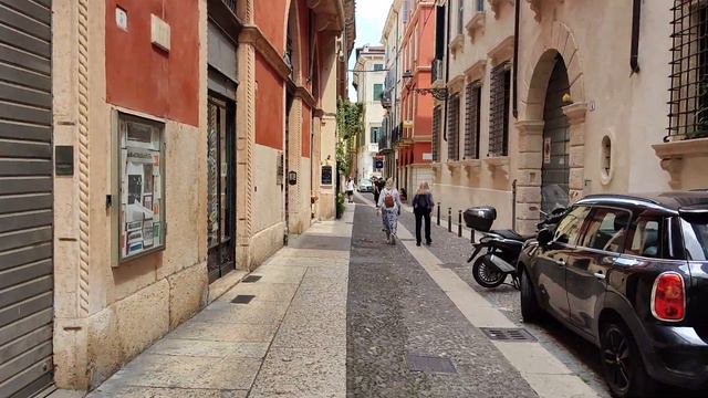Italy vlog - Verona - Piazza delle Erbe and dei Signori - 4K - 2023 #verona #italy