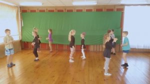 Танец ТОП, ТОП, ТОПАЕТ МАЛЫШ