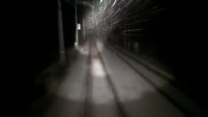 Ночью в снегопад. Вид из кабины машиниста поезда