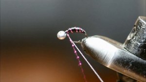 три уловистых мушки на хариуса под уф гель лаком