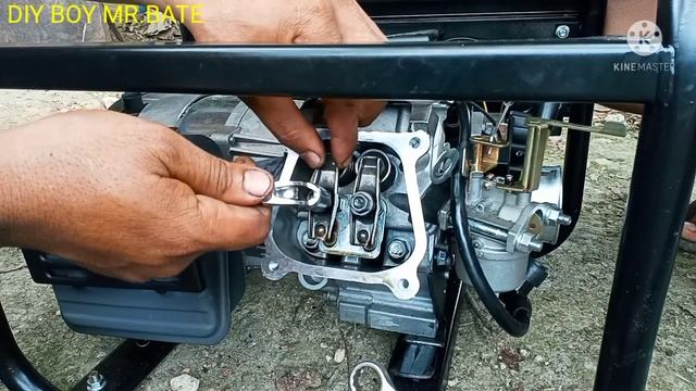 Adjust valve clearance/Generator Gasoline Engine