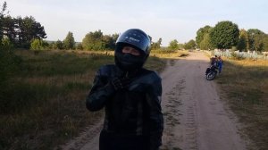 Зачем тебе мотоцикл?Покупай машину!