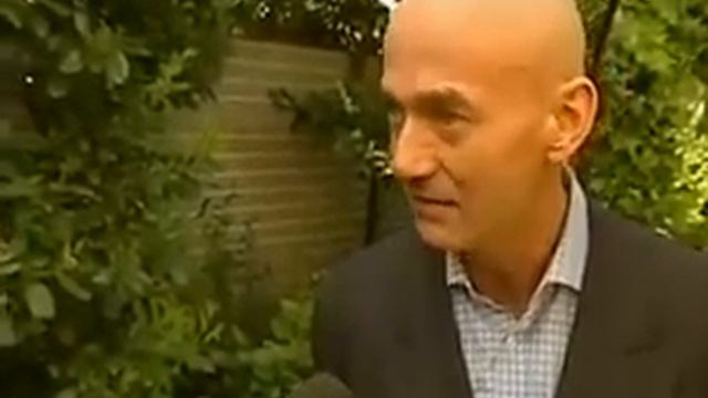 Pim Fortuyn - RTL Nieuws Kwaad 03-05-2002 смотреть онлайн