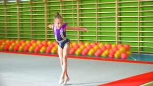 художественная гимнастика дети  Шинкова Валерия 2014  бп упражнение без предмета