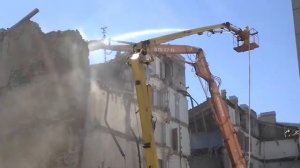 Как ломают дом