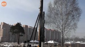 В работе дизельный трубчатый молот воздушного охлаждения