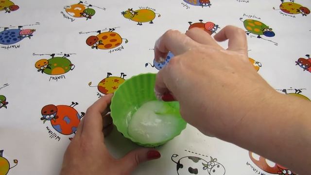 3 ЛИЗУНА БЕЗ КЛЕЯ ИЗ ШАМПУНЯ | ПРОВЕРКА РЕЦЕПТОВ ЛИЗУНОВ ОТ ПОДПИСЧИКОВ смотреть онлайн