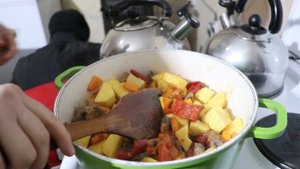 БЕШ БАРМАК.Неповторимый вкус знаменитого блюда!Всегда Вкусно!Подлива для бешбармака рецепт.