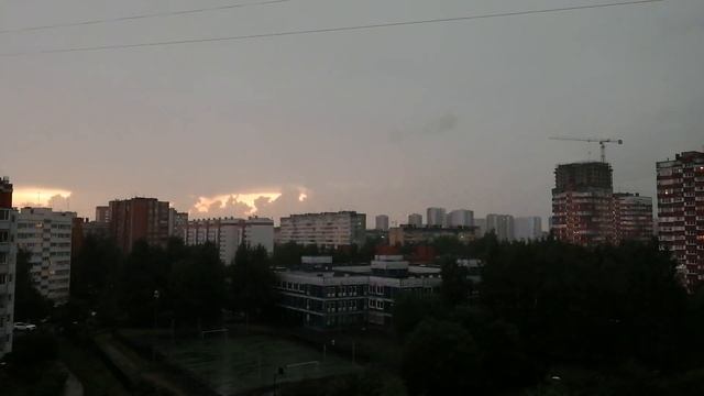 #СашаКира. Гроза в Санкт-Петербурге 18 июня 2020 г. Молнии и громовые раскаты.