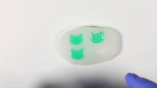 Buying Every UV Resin Brand on Amazon and Honest Review [& not sponsored] смотреть онлайн