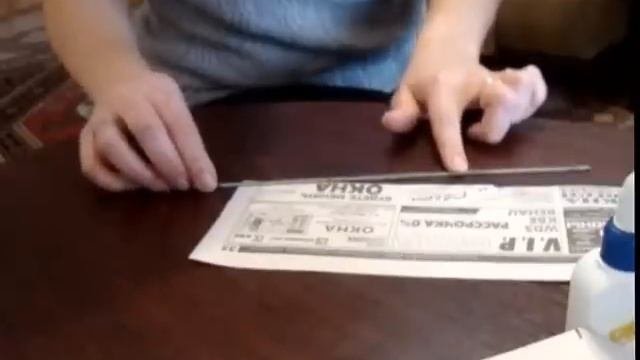 Корзинка из газет. Скручиваем трубочки. Видео-урок 1.