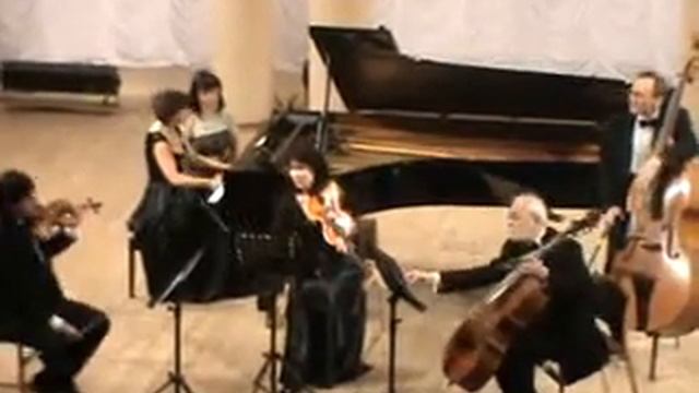 21.04.2013.Ф.Шуберт-Квинтет "Форель",1-я часть смотреть онлайн