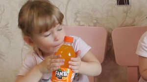 Как сделать ЖЕЛЕ из СПРАЙТа и ФАНТЫ How to Make GIANT Fanta Sprite Jelly Gummy Soda Dessert!