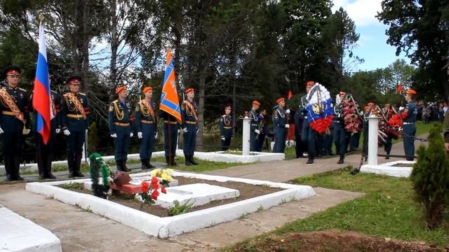 Церемония перезахоронения останков воинов погибших в боях в годы ВОВ