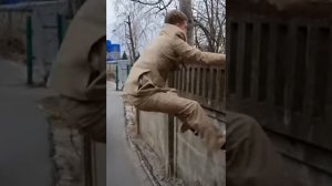 А. Щербаков и забор