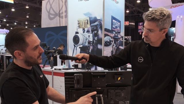 Portkeys MT22DS Dual Screen 21.5″ Production Monitor - First Look смотреть онлайн