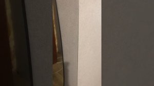 Поклейка обоев, внешний угол. Просто стильно и практично.