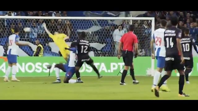 Икер Касильяс FCP