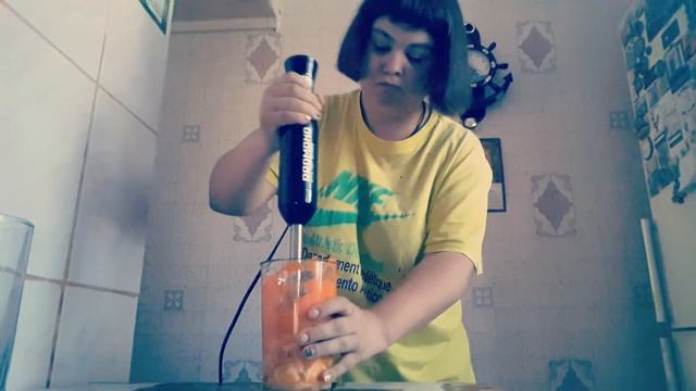 ГОТОВЛЮ МОРКОВНОЕ ПЮРЕ. НЕ СУДИТЕ СТРОГО. смотреть онлайн