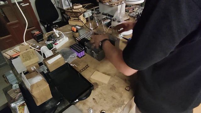 Сборка батареи для CityCoco 16S-7P. Склеивание элементов. смотреть онлайн