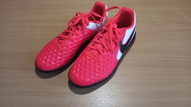 Nike Tiempo Legend 8 Club TF. Новые футбольные бутсы (сороконожки). смотреть онлайн