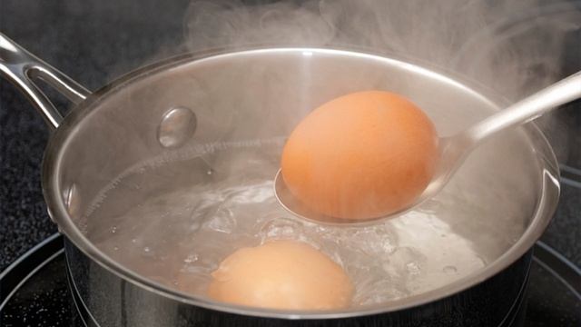 Салат Цезарь с лососем