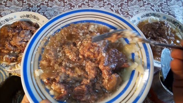 #обзор. #тушенка. #военныйклуб. Обзор сравнение говяжей тушенки!!!. смотреть онлайн