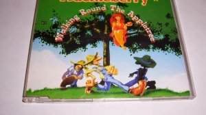 huckleberry walking' around the appletree CD