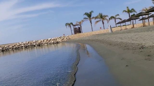 КИПР. ЛИМАССОЛ. ПРОГУЛКА ВДОЛЬ ПУСТЫННЫХ ОТЕЛЕЙ 5* НА СРЕДИЗЕМНОМ МОРЕ?