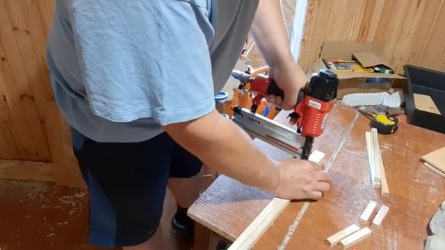 Кормушка для пчел, как сделать самому своими руками ч2. смотреть онлайн