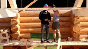 Деревянная рубленая беседка. Обзор строительства беседки. Монтаж ферм из клееного бруса.