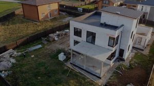 Панорамное остекление загородного дома из газобетона