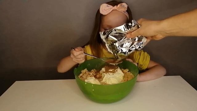 ШОКОЛАДНАЯ КОЛБАСА или СЛАДКАЯ КАРТОШКА – вкусный рецепт от МИЛЕНЫ ФОКС #шоколаднаяколбаса