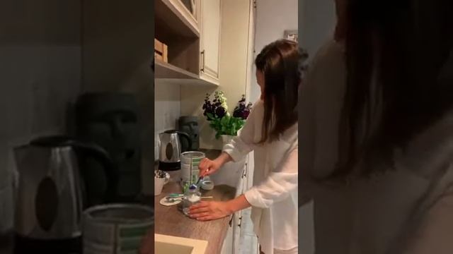 Как приготовить смесь в бутылочке Dr. Brown’s смотреть онлайн