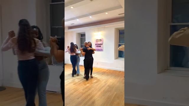 Kizomba Intermediate Group Class | Wednesday 7PM смотреть онлайн