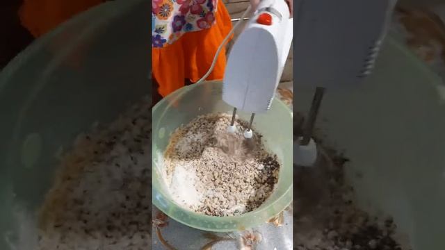 Готовим шоколадное печенье