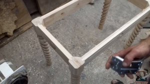 Столик журнальный из дров