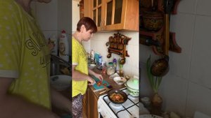 Щи из кислой капусты с фасолью||обед