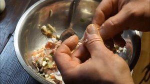 Фаршированные куриные голени