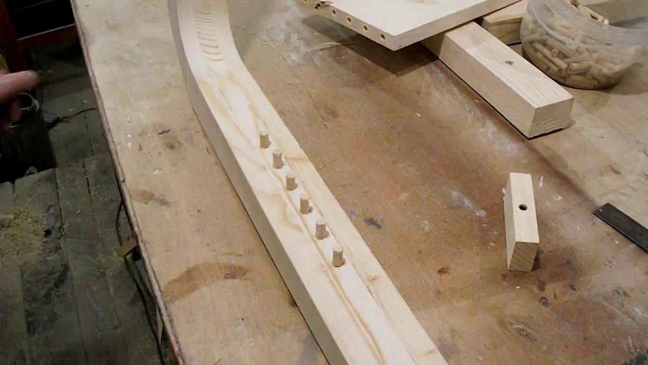 Пример использования самодельного присадочного фрезера для сборки на шканты смотреть онлайн
