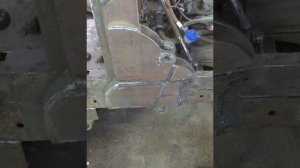 Стрелы фронтаьного погрузчика своими руками(лапками)?