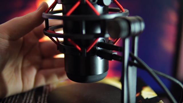HyperX QuadCast - Лучший микрофон для стримов? смотреть онлайн
