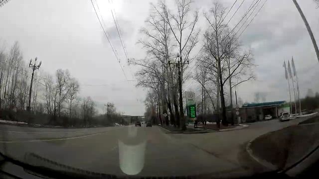 знак 2.1 не всегда обозначает перекресток! #автошколавосток Автоинструктор27 смотреть онлайн