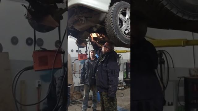 замена приемной трубы помпы ваз 2115 смотреть онлайн